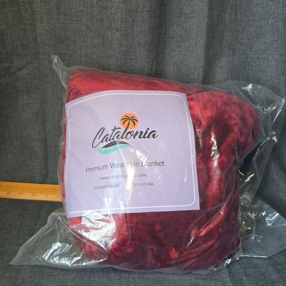 Catalonia Premium Wearable Blanket One Size Red Solid Pattern